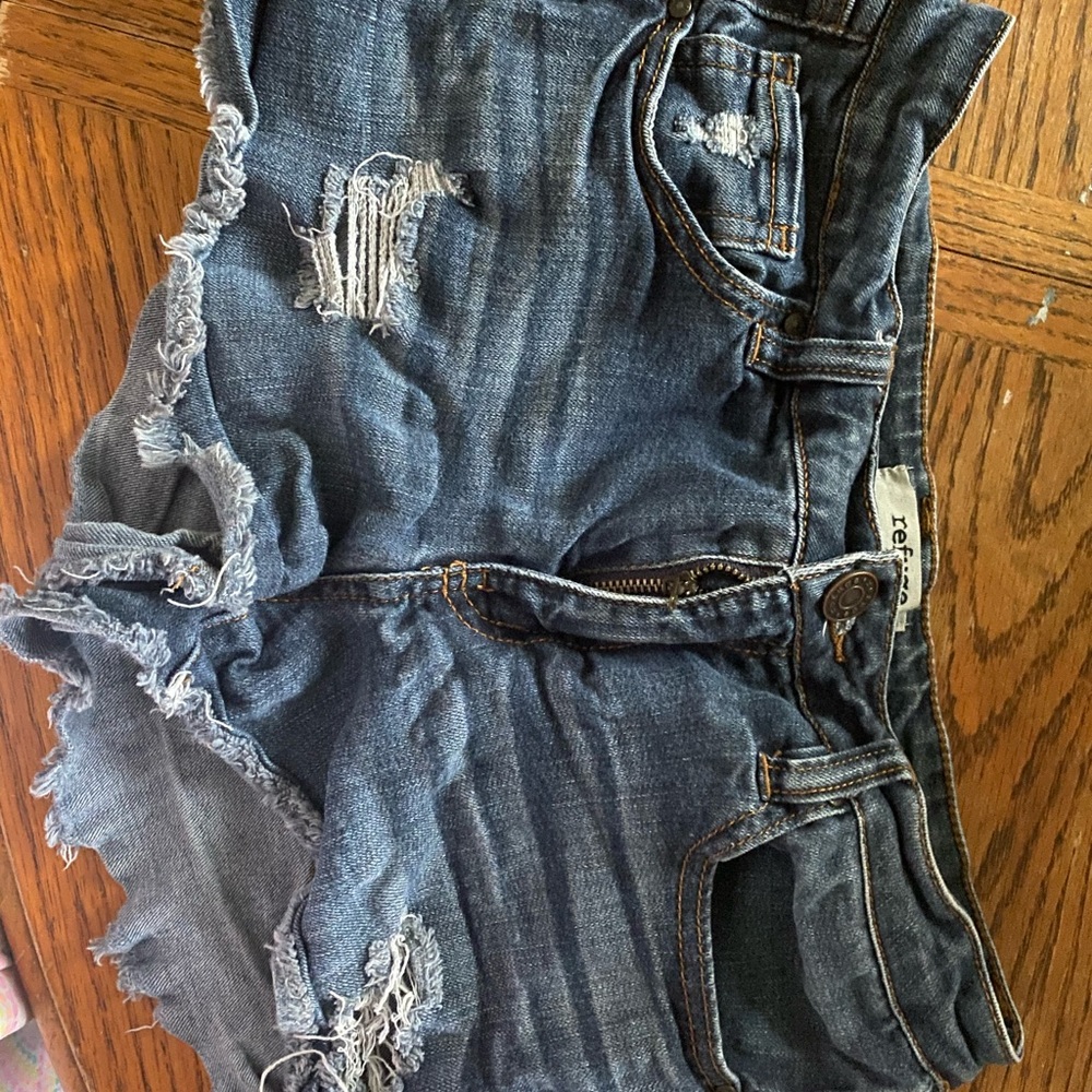 Refuge shorts